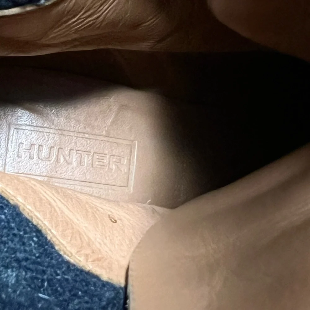 Hunter Henson Boots Navy Quilted Brown Oiled Leather Heeled Size 38 - Picture 9 of 14